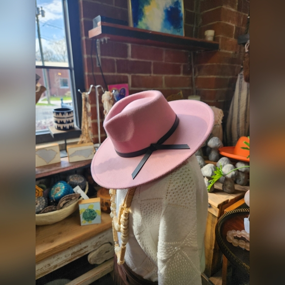 The "Amazing Amal" Hat with Black Ribbon Detailing - Picture 16 of 17